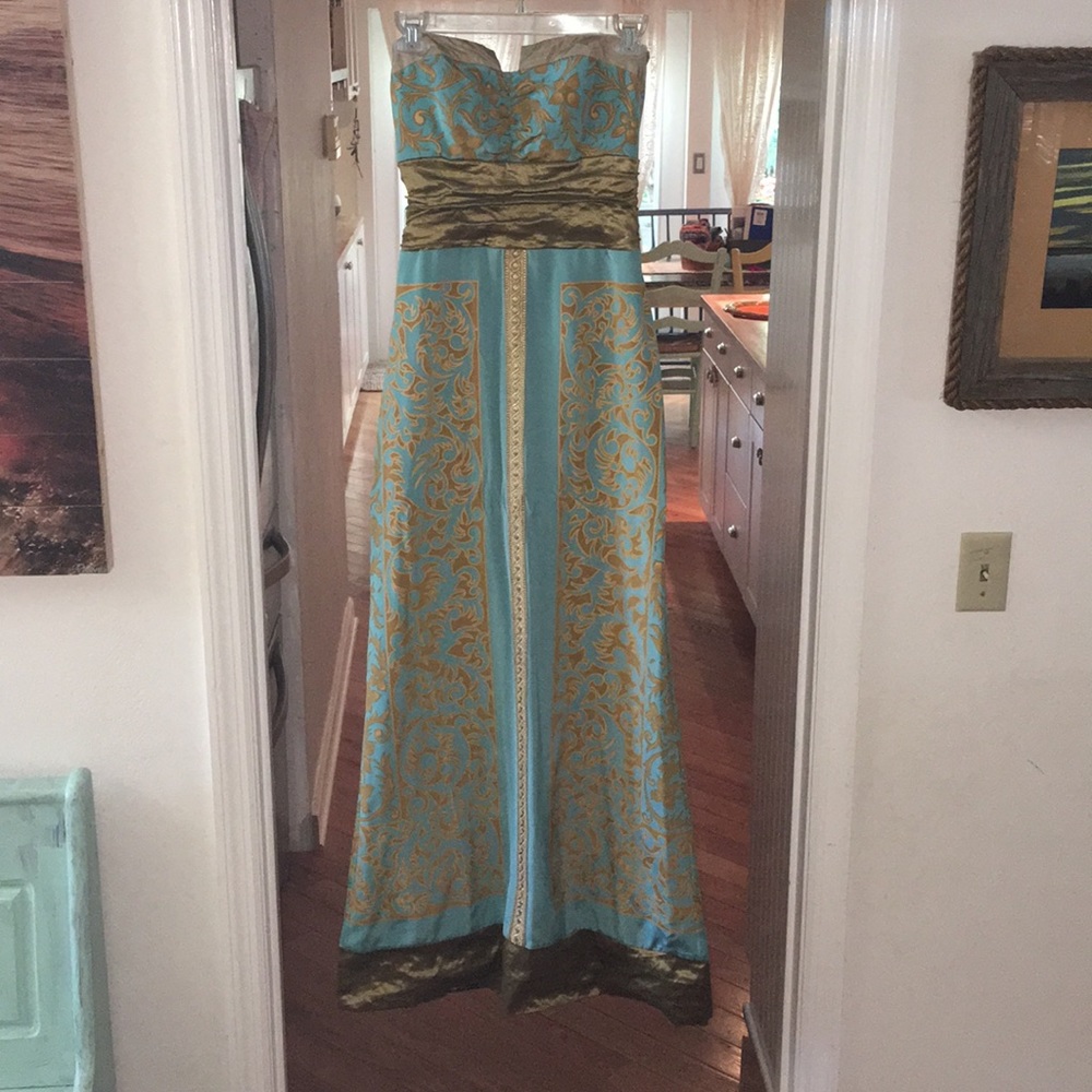 Nicole Miller Gown Collection Gala Wedding 4